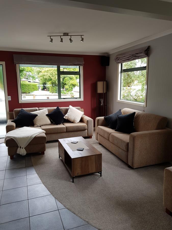 Central Taupo Townhouse Esterno foto